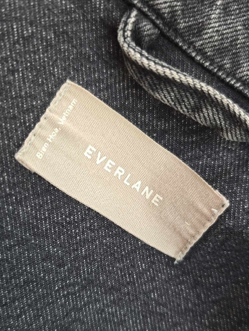 Everlane | Washed Black Denim Jacket - Picture 6 of 7